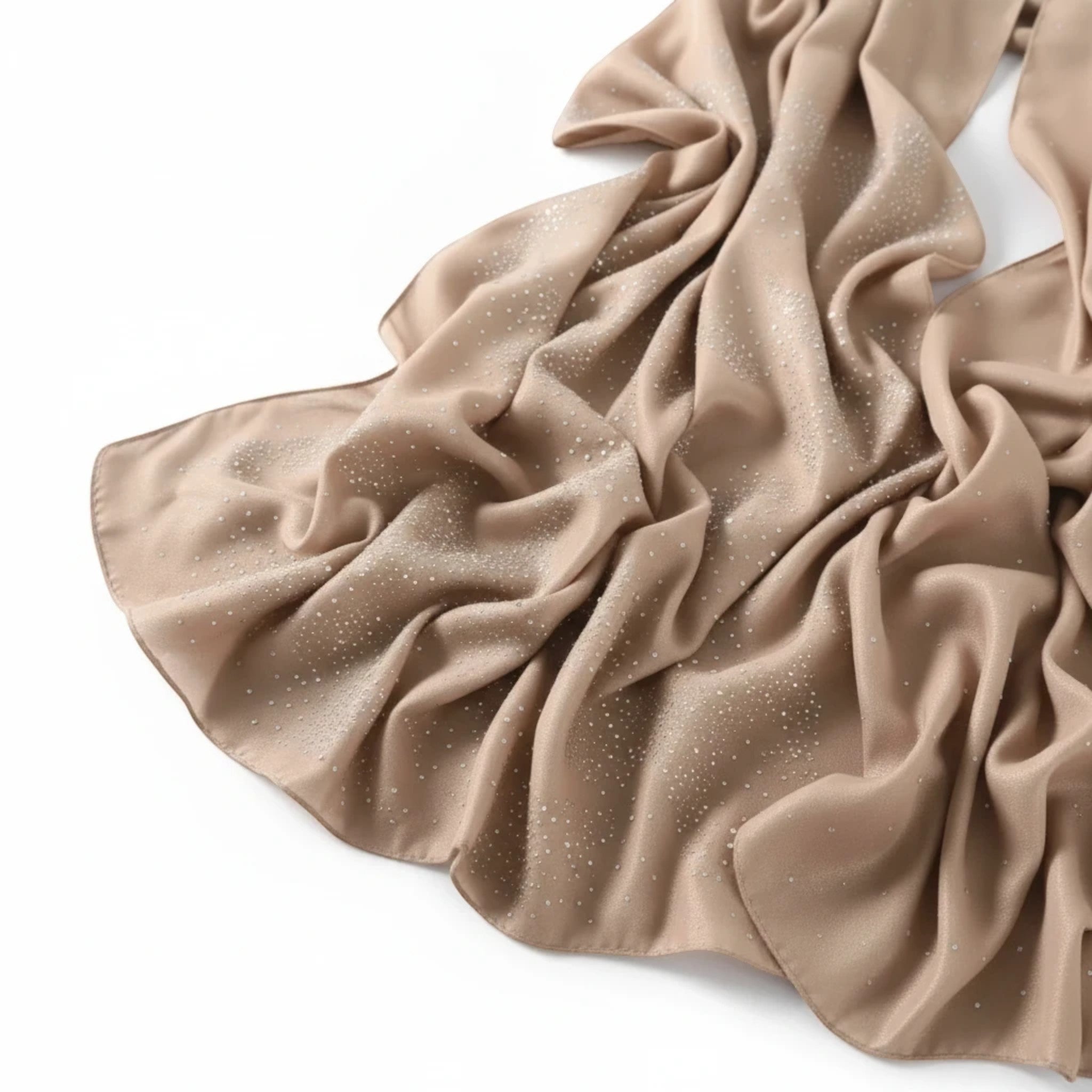 Beigefärgad MiRA sjal i polyester med glittrande detaljer för festliga tillfällen och formella outfits.