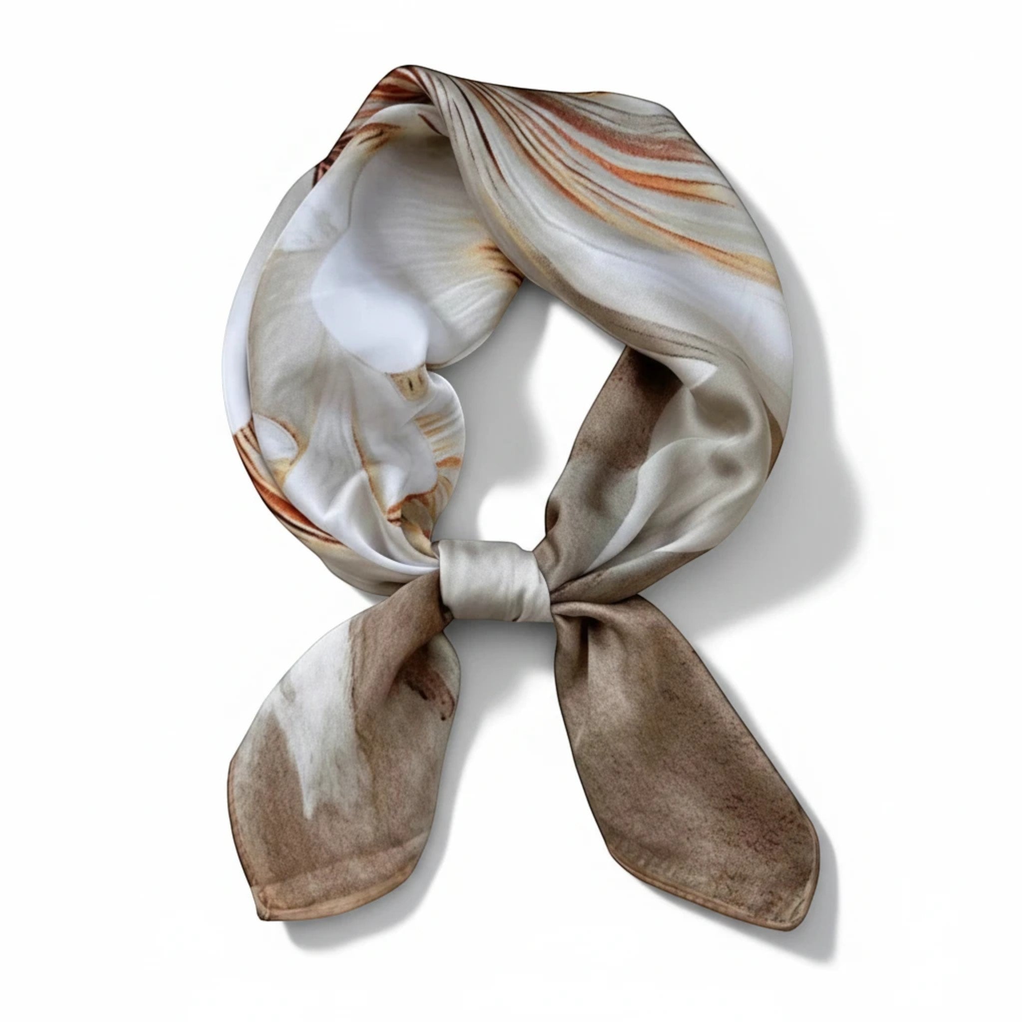 MiRA damscarf i mjuk polyester med ett elegant abstrakt mönster i beige och bruna toner.