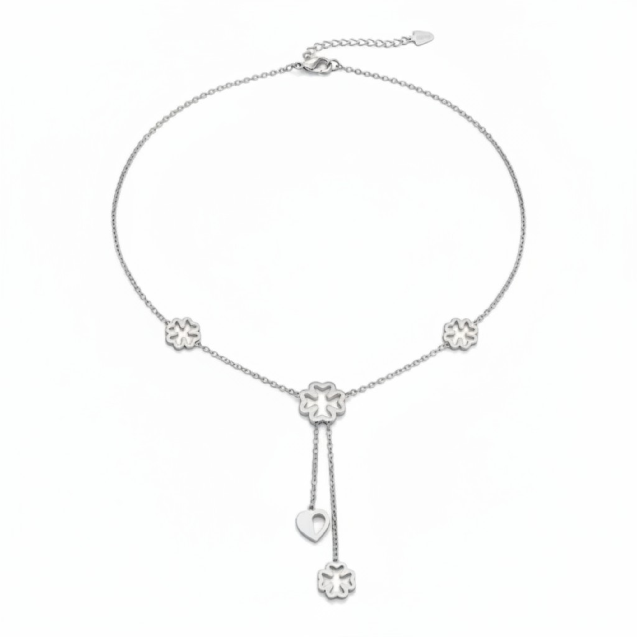 Halsband Med Dekorativa Detaljer