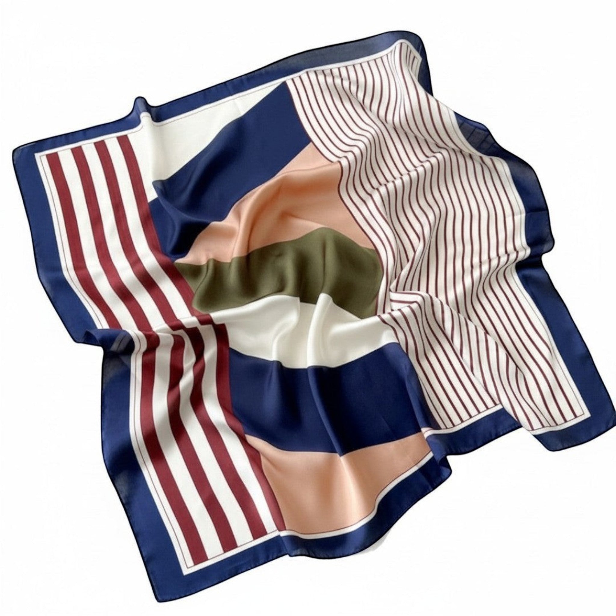 MiRA mönstrad halsduk i mjuk polyester med geometriska ränder i svart, vitt, blått och grönt.