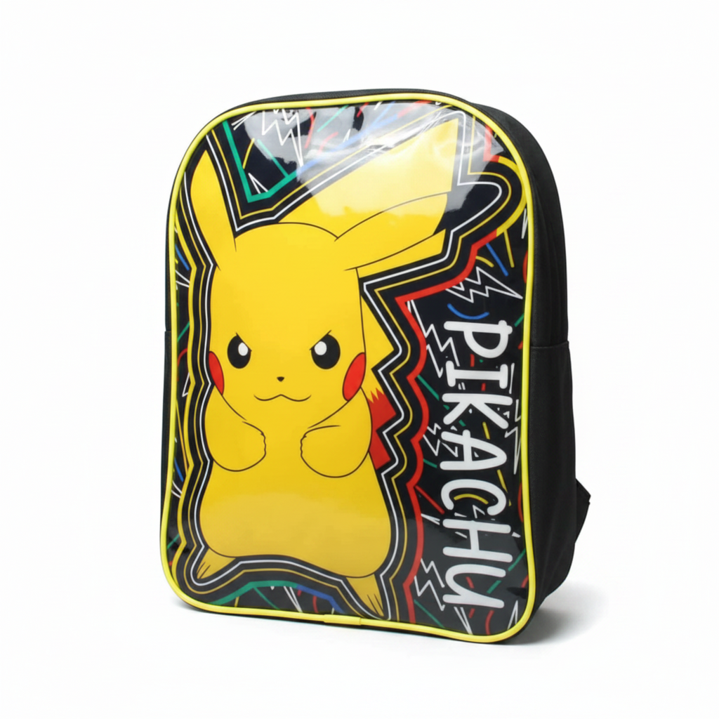 MiRA barnryggsäck i svart med Pikachu-motiv i gult, perfekt för skola och utflykter med slitstark design.